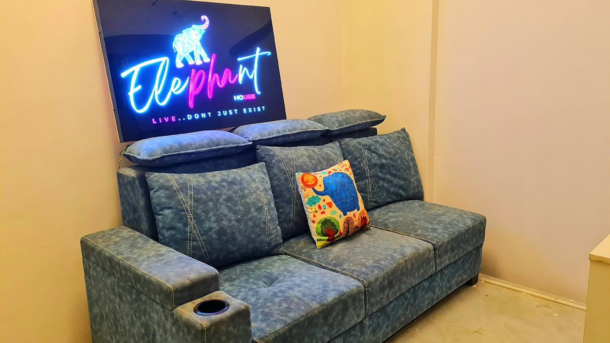 ורנאסי Elephant House - Boutique Stays מראה חיצוני תמונה